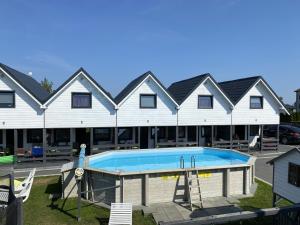 Domki letniskowe Nadia z podgrzewanym basenem