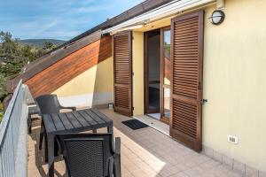 N036 - Numana, bilocale con terrazzo in residence con piscina