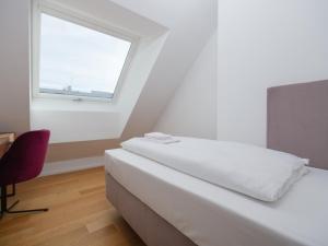 MyFavorit Apartments - Spacious Apartments next to Puplic Transport U1 direct connection to Citycenter