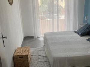 Appartement T2 avec Terrasse Vue Mer au Lavandou - FR-1-308-167