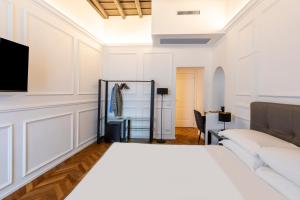 Largo Arenula Suites