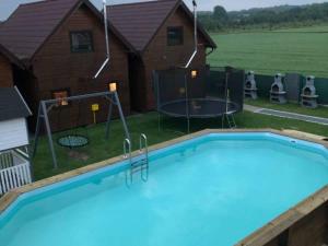 Domki letniskowe Nadia z podgrzewanym basenem