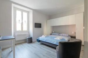 Arco della Pace - Canonica 81