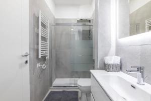 Arco della Pace - Canonica 81