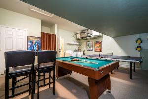 Windsor Hills Resort Pool Home With Spa & Games Room