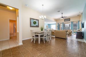 Windsor Hills Resort Pool Home With Spa & Games Room