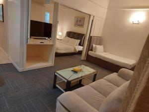 PERFECT HOME STAY at TIMES SQUARE