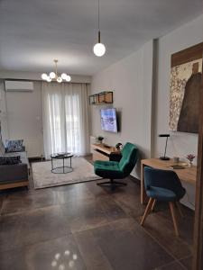 CenterStage1 Boutique Apartment - Hemisphere1 Stylish Studio