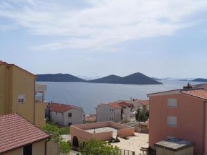 Apartment in Drage with sea view, balcony, air conditioning, WiFi 5144-7
