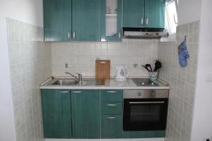 Apartment in Rogoznica with sea view, balcony, air conditioning, WiFi 5148-3