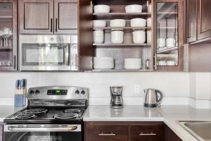 Palo Alto 2BR w Pool Gym nr FB Google SFO-878