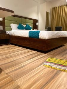 Hotel Candor Amigo Airoli Mind Space