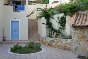 Alonissos Beach Bungalows And Suites Hotel
