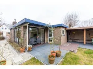 Holiday home right on the Veerse Meer - Wolphaartsdijk