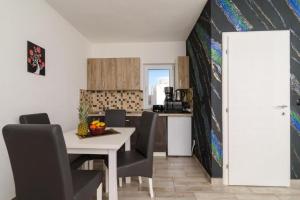 Apartment in Okrug Gornji with sea view, terrace, air conditioning, WiFi 5134-4