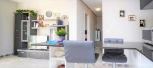 Three bedroom top apartment by the beach