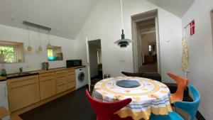 Oak Cottage near Rønne & Beach