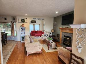 A Wine Country Home in Yamhill County