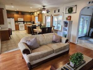 A Wine Country Home in Yamhill County