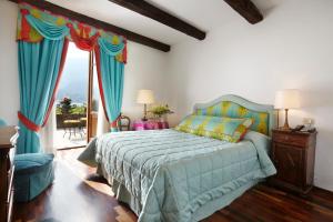 Double or Twin Room with Lake View room in Hotel Florence
