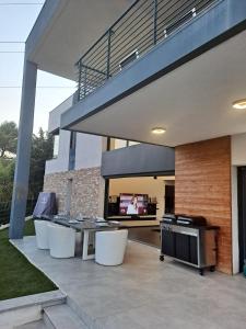 Maisons de vacances VILLA CALIFORNIENNE with Spa, cinema, jacuzzi & pool in Mougins : photos des chambres