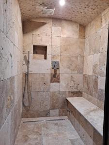 VILLA CALIFORNIENNE with Spa, cinema, jacuzzi & pool in Mougins