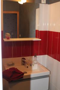 B&B / Chambres d'hotes Chambres d'hotes L'Aubaine avec jacuzzi : photos des chambres