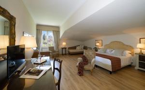 Quadruple Room room in Park Palace Hotel
