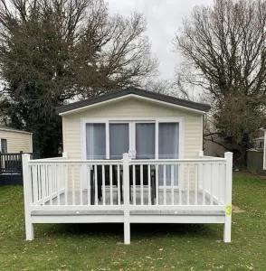Kellysholidayhomes NEW Malton 3 bedroom Caravan - Thorpe le Soken