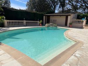 Domaine des Tuilières avec piscine