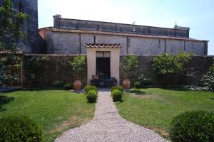 Suite with Garden View