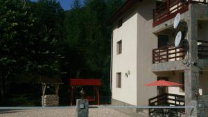 Pensiunea Zece Brazi Cheia