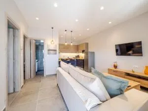 M&K - Katerina's Stylish Apt near Alykes Beach - Alykes Potamou