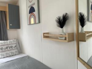 Little Owl - Holiday Home - Caravan Break