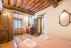 Casale Rosennano - Scuderie