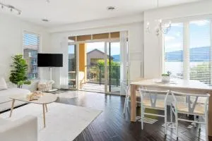 The Beach House at Barona Beach 4301 - Naramata