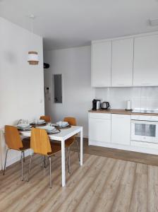 Apartament Obłędny z tarasem, widokiem na góry, parkingiem i miejscem do przechowywania rowerów w Kudowie-Zdroju