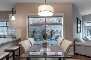 Fabulous Condo at Five Star Resort 209 - Peachland