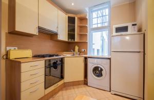 Romeo Family Apartments