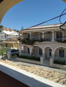 Kalamionas Studios & Apartments