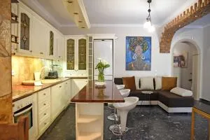 Calma House - Kompítsion