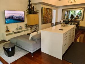 Bamboo House, Close to the City & Airport & Train station and Brighton Le Sands Beach