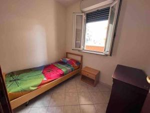 Appartamento tranquillo con patio e piscina