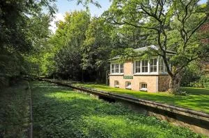 Old Droxford Station Signal Box - 毕晓普斯沃尔瑟姆