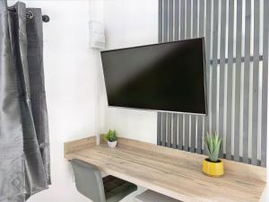 Erin Court Mansions - The Hideaway