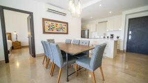 Roble Sabana 105 Luxury Apartment - Reserva Conchal