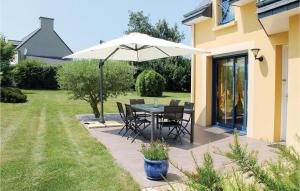 Maisons de vacances 3 Bedroom Cozy Home In Lamballe-Armor : photos des chambres