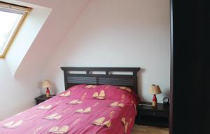 Maisons de vacances Amazing home in Lamballe-Armor with 3 Bedrooms and WiFi : photos des chambres