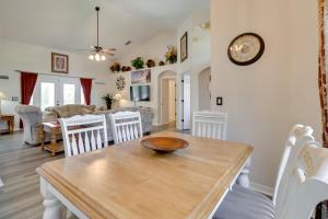 12 Mi to Disney Home with Pool and Spa in Clermont