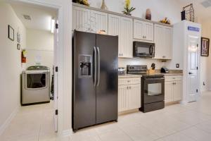 12 Mi to Disney Home with Pool and Spa in Clermont